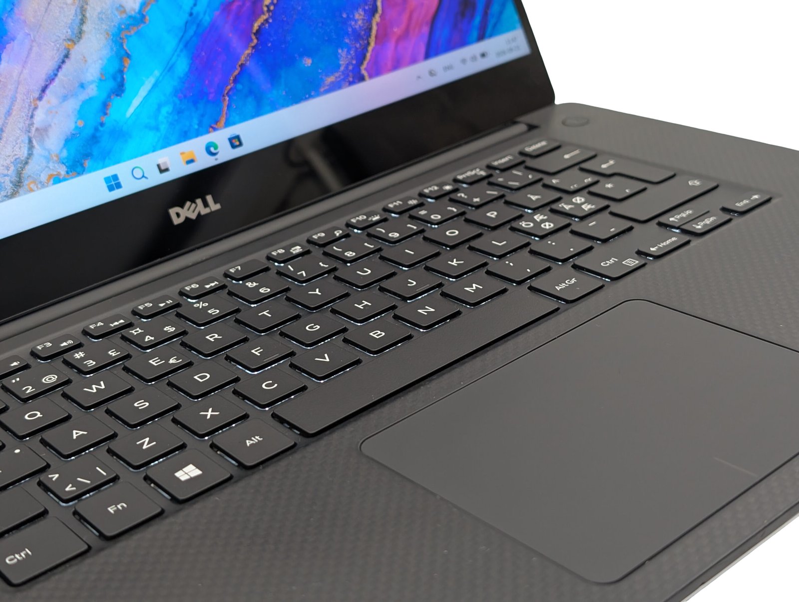 Dell XPS 15 9560 / i7-7700HQ / 16GB / 256GB / GTX 1050 4GB (ODNOWIONY)