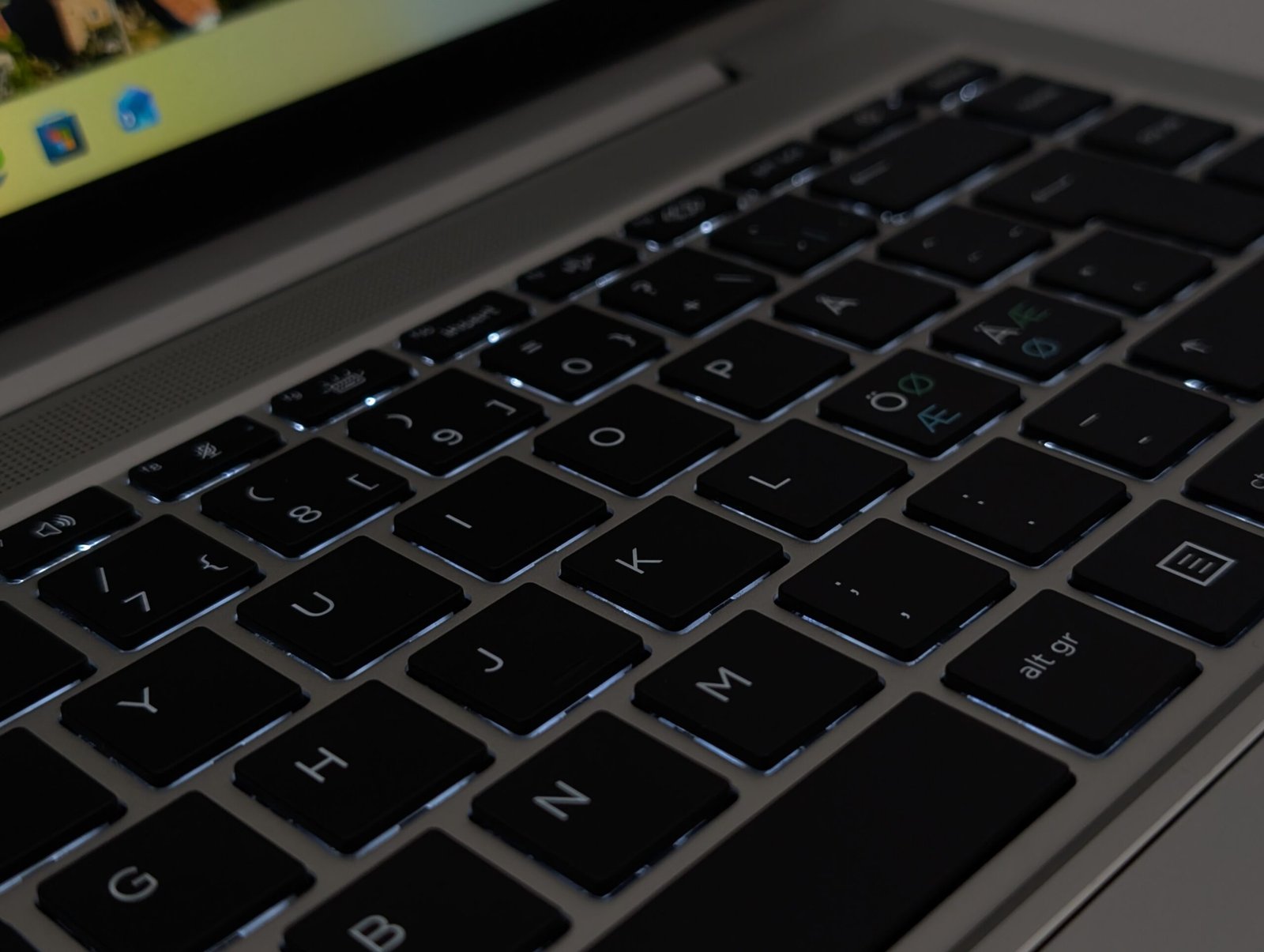 HP ProBook 440 G8 / i7-1165G7 / 16GB / 256GB / MX450 2GB (ODNOWIONY)