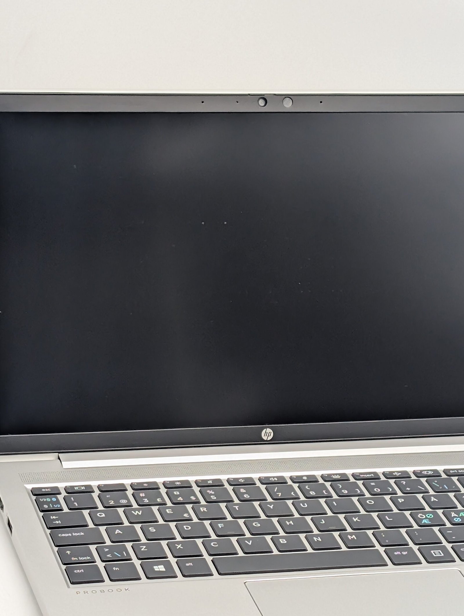 HP ProBook 440 G8 / i7-1165G7 / 16GB / 256GB / MX450 2GB (ODNOWIONY)
